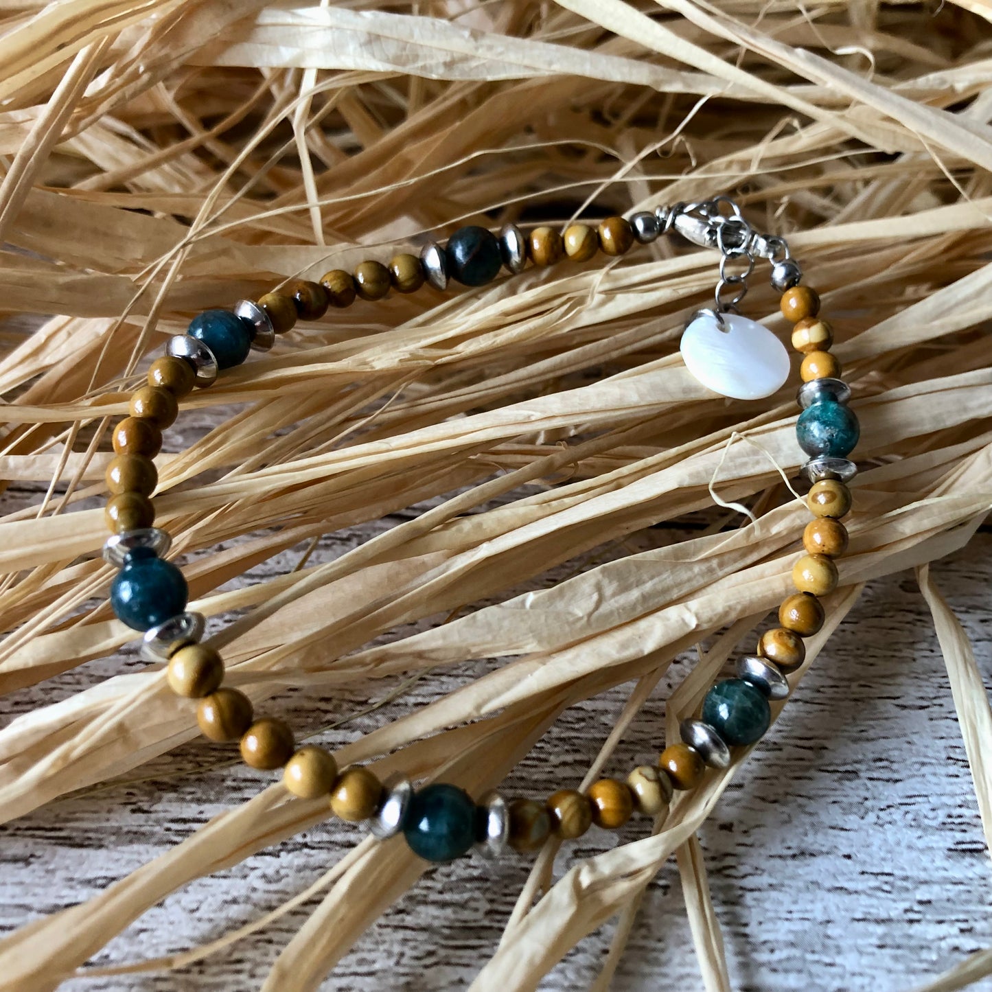 Deep green Apatite - Wood Lace Anklet